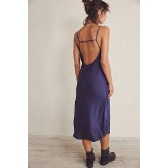 Intimately Free People Simply Biased Slip - Picture 2 of 5